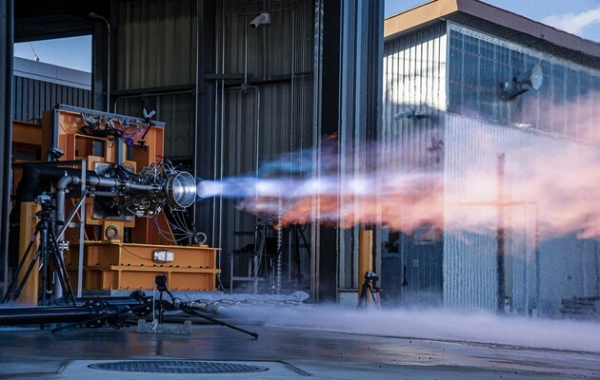 Японці успішно випробували прототип ракетного двигуна на паливі з коров'ячого гною Японці успішно випробували прототип ракетного двигуна на паливі з коров'ячого гною