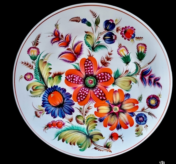 О. Опарій. Декоративний таріль «Барви літа». Львів. 2023 1