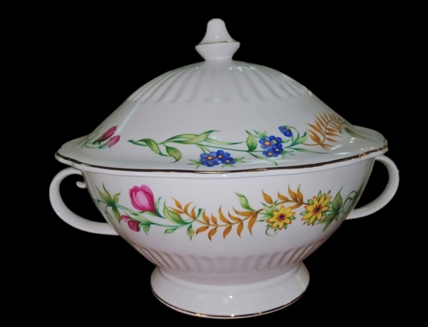 М. Трегубов, Р. Дмитрук. Супова ваза до столового сервізу «Літній». Коростенський ФЗ. 2005 1