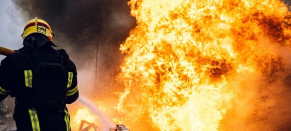 Рятувальники Сумщини ліквідували масштабну пожежу після повторного удару рф