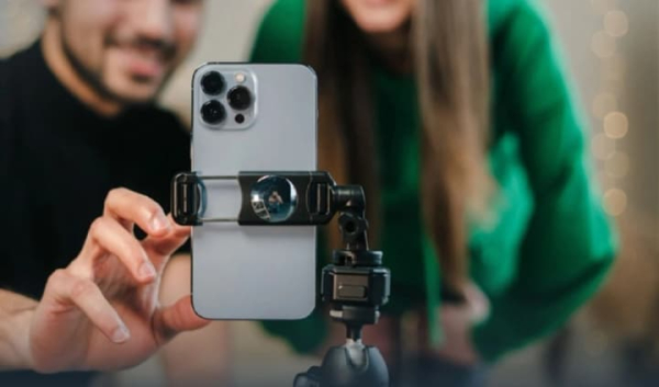 російських блогерів змушують поширювати пропагандистську рекламу - ЦПД