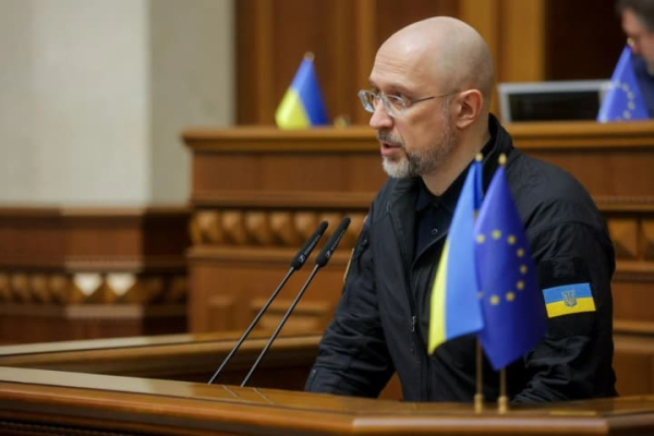 Шмигаль заявив, що працює в куртці у своєму кабінеті через холод