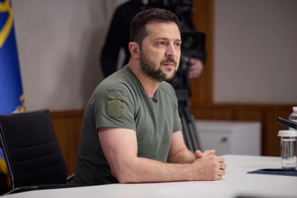 Поки що я на місці: Зеленський заявив, що наразі не збирається на форум у Давосі