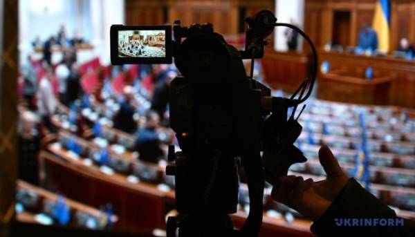 Парламент закликав союзників наростити тиск на РФ та збільшити військову підтримку.