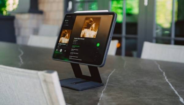 Spotify дозволить переглядати лірику та переклади пісень без підключення до інтернету.