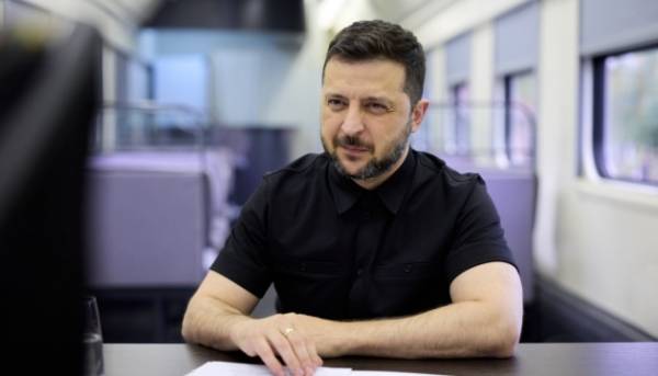 Зеленський відзначив працівників залізниці та служб порятунку за їхній внесок&hellip;
