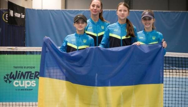 Дівчата-тенісистки, українська команда U12, вийшли у вирішальний матч Зимового Єврокубку