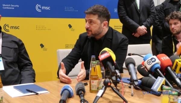 Зеленський про чужоземні війська в Україні: кожна держава визначає це самостійно.