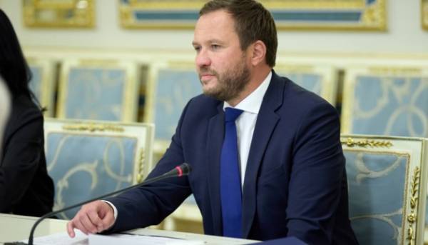 Естонський міністр закордонних справ закликав союзників відвідати Україну взимку.