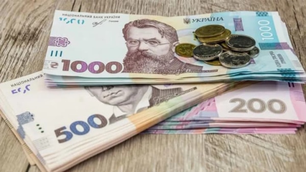 Підвищення виплат із 1 березня - кому перерахують пенсії та страхові виплати на 12,1%