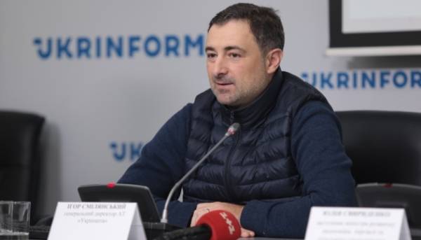 Польська митниця два місяці затримує транспортні засоби Укрпошти – Смілянський