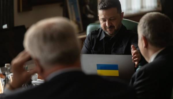 Зеленський та Рінкевичс обмінялися думками щодо співпраці в рамках угоди про дрони.