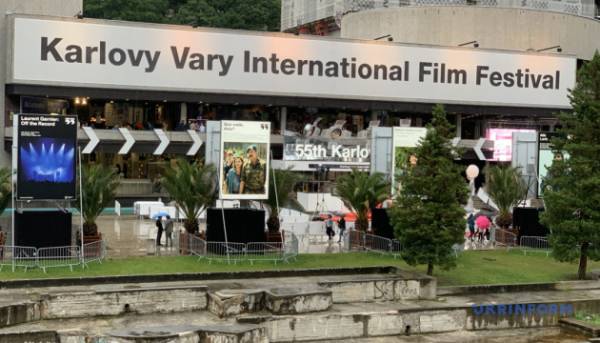 Українські кінотвори запросили на кінофестиваль у Карлових Варах