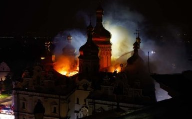 Злочин проти людяності. Собор Успіння Пресвятої Богородиці Києво-Печерської лаври загорівся внаслідок нападу РФ
