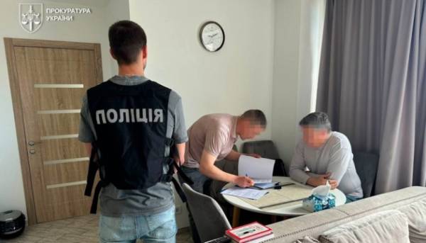 Вигадали гурту міжнародні гастролі для виїзду за кордон: колишньому міністру культури оголошено…