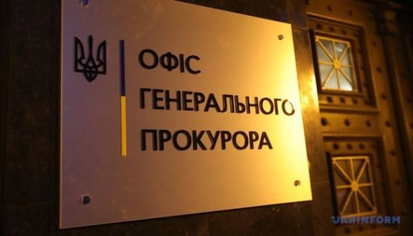 Ексдиректорці маріупольського музею, яка передала росіянам картини Айвазовського та Куїнджі, оголошено про підозру.