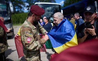 Україна визволила зі статусу військовополонених 160 українських воїнів, яких утримувала Росія.