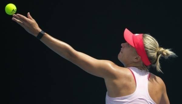 Теніс. Стародубцева закінчила виступ на турнірі WTA 250 в Істборні раніше терміну