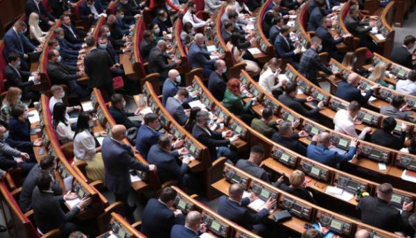 Комітет готовий зібратися 18 червня для вирішення питання щодо законопроєкту про бюджет армії – Арахамія