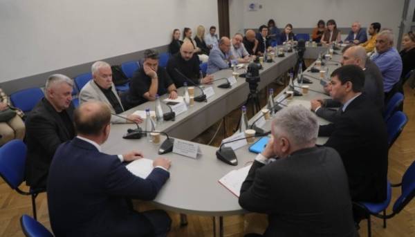 ЗМІ закликають уникати згадок про Росію: дипломат про комунікаційні виклики на Близькому&hellip;