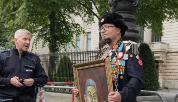 Поліція Польщі заарештувала чоловіка, якого підозрюють у вбивстві художника, відомого своїми сатиричними…