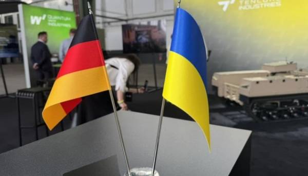Депутат Бундестагу: Україні потрібно більше фінансування та озброєння