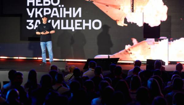 Федоров: найближчими днями Україна розпочне експорт озброєнь