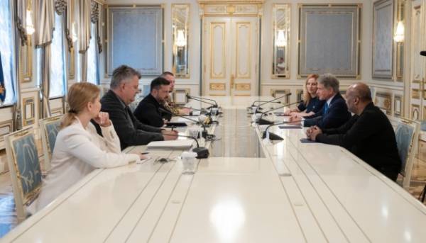Володимир Зеленський провів розмову з конгресменом Макколом щодо саміту НАТО та взаємодії…