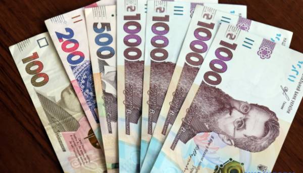 Українців поінформували про неправдиву інформацію щодо отримання 9600 гривень від Червоного Хреста.