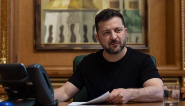 Зеленський подзвонив Трампу, щоб привітати його з Днем незалежності Сполучених Штатів.