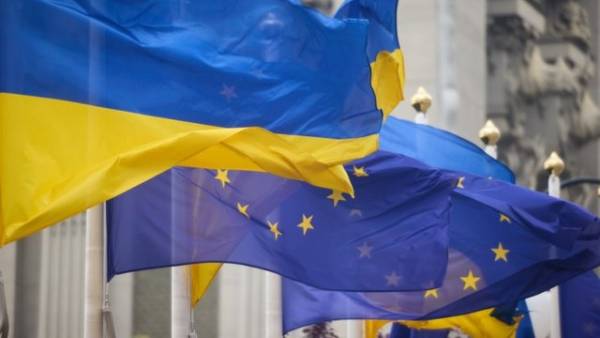 Представники країн Євросоюзу обговорять із Угорщиною схвалення другого та третього пакетів для України та Молдови