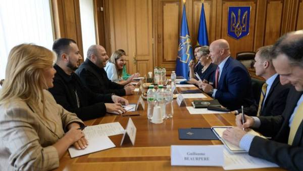 Умєров і Вітакер обговорили угоду щодо дронів та місцеве виробництво ракет для Patriot