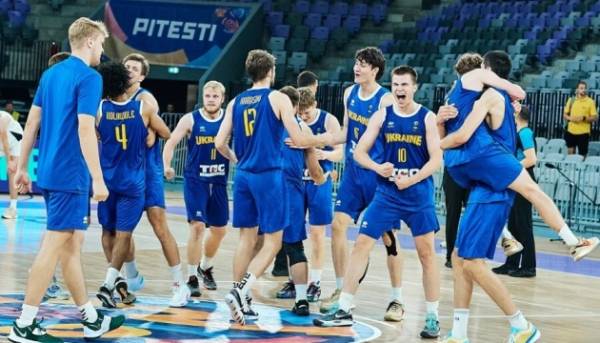 Збірна України здобула переконливу перемогу над португальською “молодіжкою” і пробилася до фіналу…