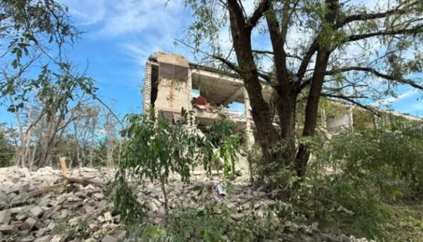 Росія здійснила авіаудар по Слов’янську: дві особи травмовані, навчальний заклад зазнав ушкоджень.