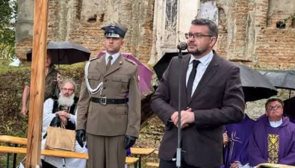 Пам’ять про волинську трагедію слід звільнити від політичних маніпуляцій – Алфьоров