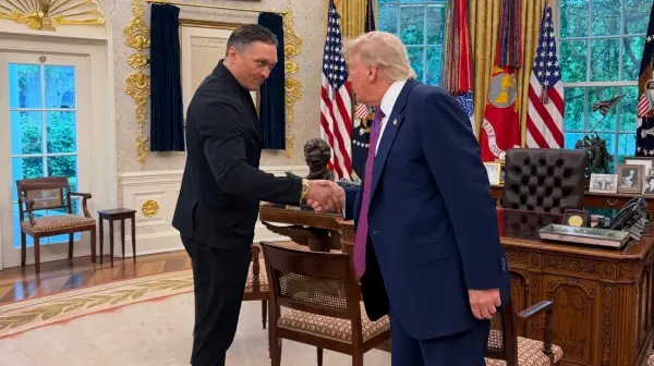 Боксер розповів про зустріч із Трампом | Спорт | Champion.com.ua