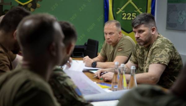 Сирський проінспектував бойові підрозділи на Олександрівському напрямку