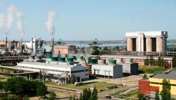 Фонд держмайна виставляє на продаж конфісковані у Дерипаски боксити та глинозем