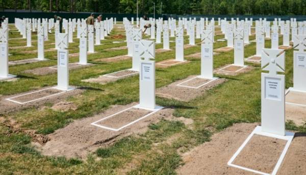 На Національному військовому меморіальному цвинтарі закінчили відновлення після зливи