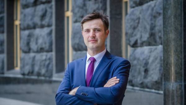 Міністерство аграрної політики готує механізм для підвищення фінансової підтримки сільськогосподарських виробників у прифронтових регіонах, повідомив міністр.