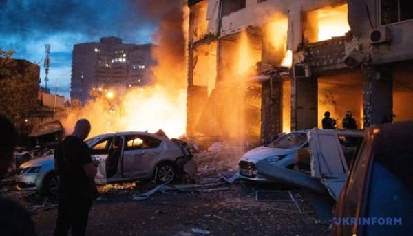 Світ відреагував на масштабний напад Росії на Україну